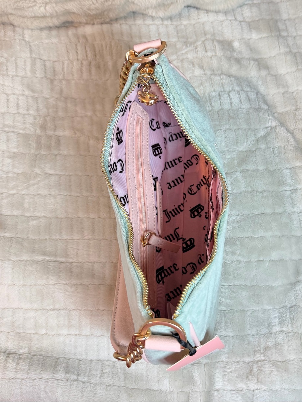 NWT Viral Juicy Couture New Love Chapter Shoulder Bag Frosty Green Velour Crest - Picture 13 of 16